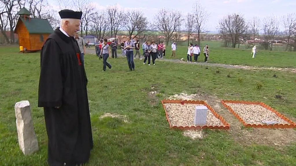 Zvířecí hřbitov v Jimlíně