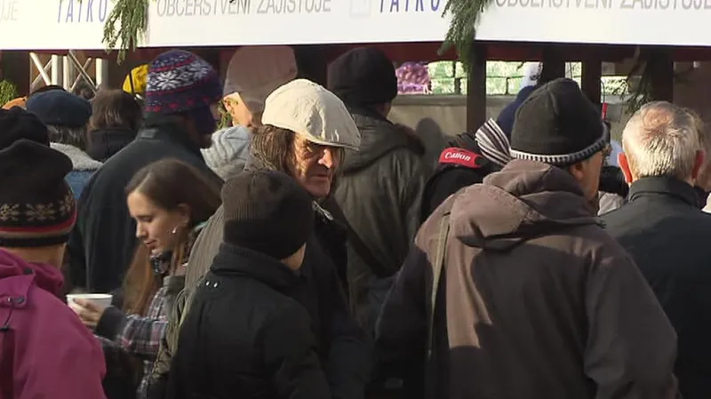 Vánoční polévka na Staroměstském náměstí v Praze