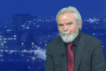 Maturita je příliš lehká, propadnout mělo víc studentů, říká odvolaný šéf Cermatu