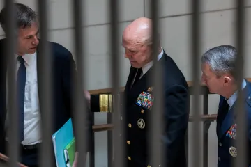 Pentagon k útoku v Karibiku použil letadlo maskované za civilní, píše deník