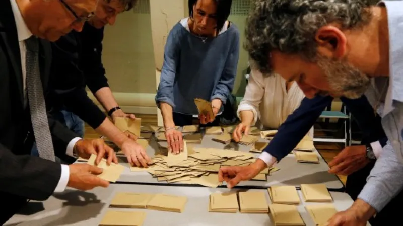 Sčítání hlasů v Tulle