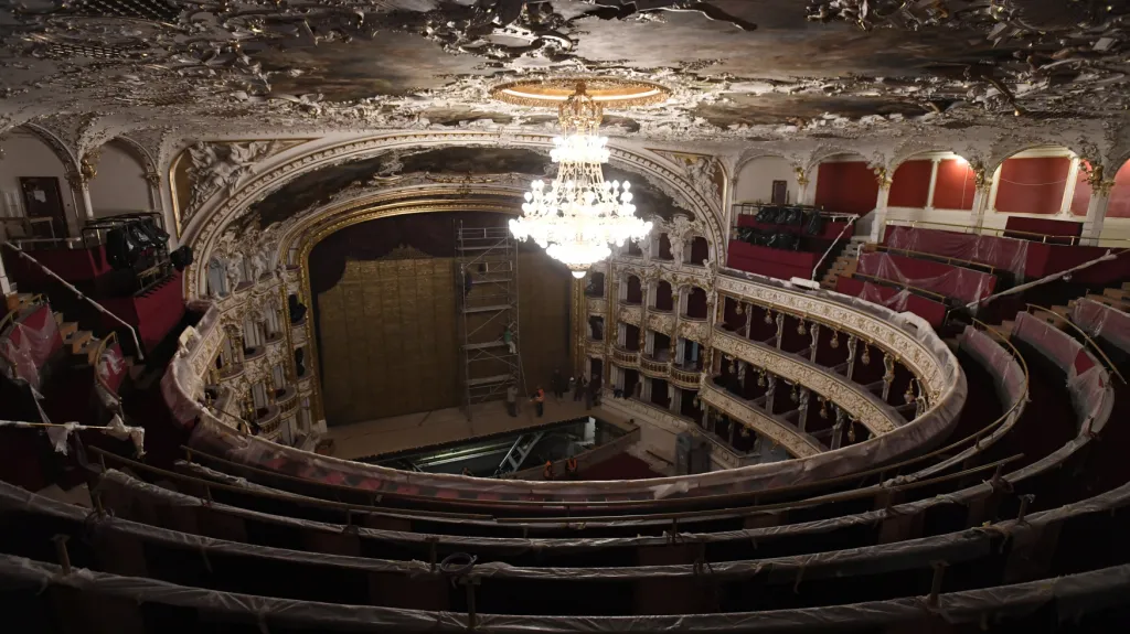 Státní opera v závěru rekonstrukce