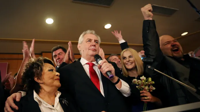 Miloš Zeman při svém prvním vítězství v prezidentské volbě v roce 2013