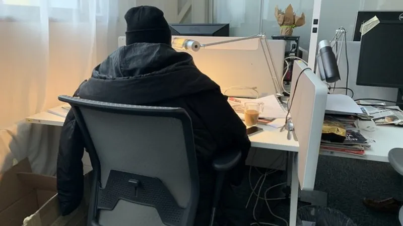 Redaktoři pracují v provizorních podmínkách