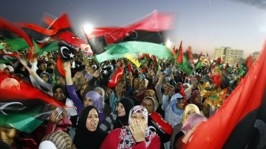 Obyvatelé Benghází oslavují „osvobození Libye“ po Kaddáfího smrti
