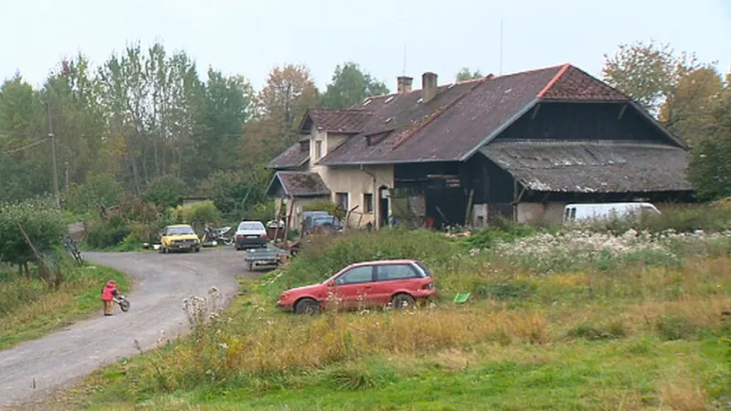 Bývalá úřadovna StB v obci Tři Sekery