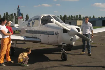 Po kolech a autech i letadla. Sdílená ekonomika proniká do dalších oblastí