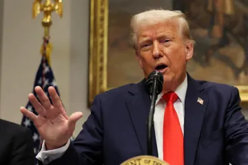 Chci vidět trvalé příměří na Ukrajině a zastavení zabíjení, vzkázal Trump Kremlu