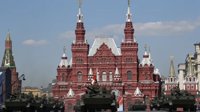 Den vítězství si Moskva opět připomněla přehlídkou