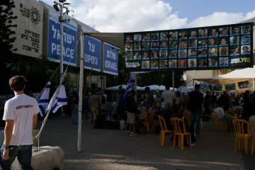 Propouštění izraelských rukojmí má začít v pondělí brzy ráno