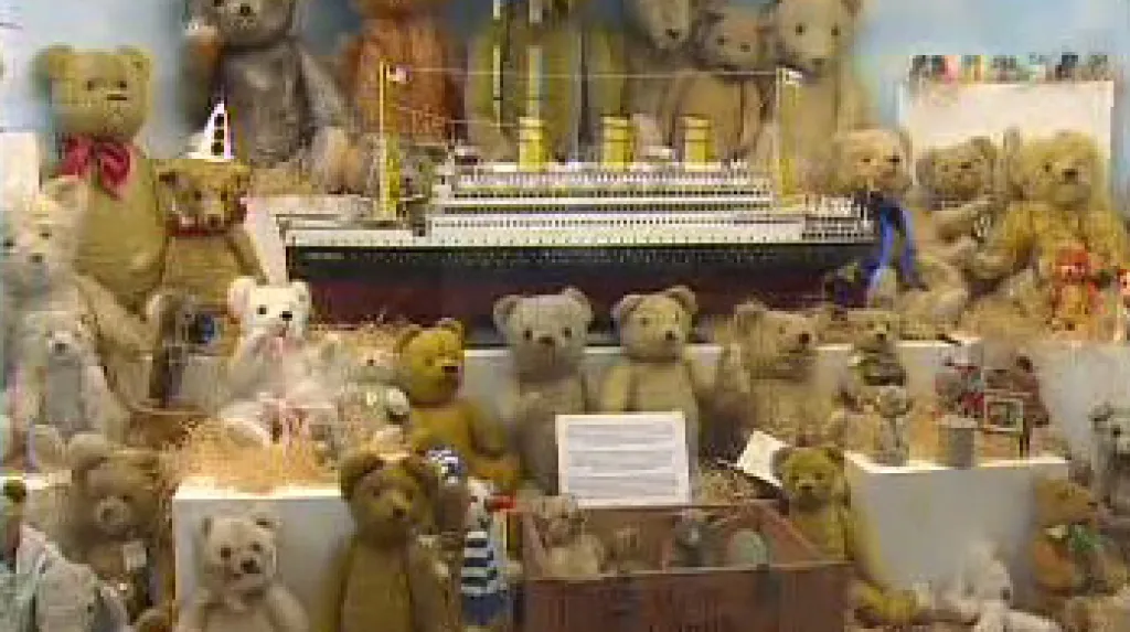 Medvídci Teddybear v pražském Muzeu hraček