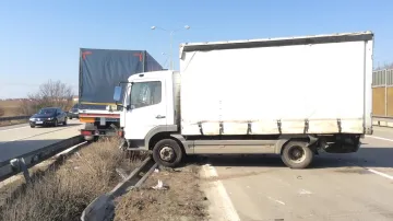 Nehoda nákladních aut na 189. kilometru dálnice D1