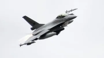 Do akce v Libyi se zapojily i norské stíhačky F-16