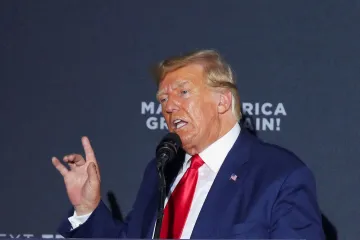 Trump se cítí nevinen v kauze pokusu o zvrácení výsledků voleb v Georgii. K tamnímu soudu nedorazí