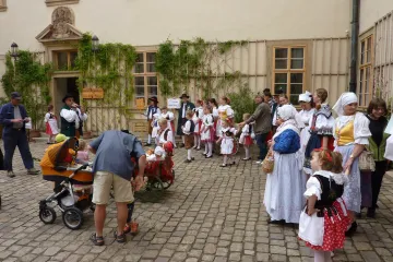 AVÍZO: Staročeské máje v Mníšku pod Brdy