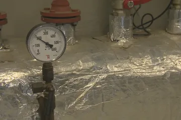 Většina krajů zatím nezajistila dodávky plynu a energie na příští rok, řešení čekají i od vlády