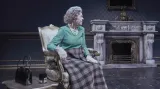 Iva Janžurová jako královna Alžběta II. v inscenaci Audience u královny ve Stavovském divadle