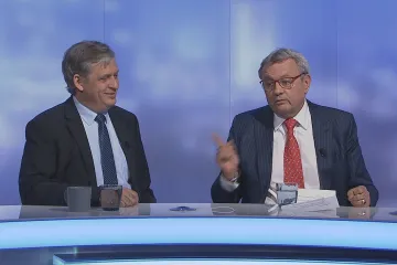 Nic, nebo 1650? Ať je na zvyšování minimální mzdy vzorec, shodli se Dlouhý s Dienstbierem