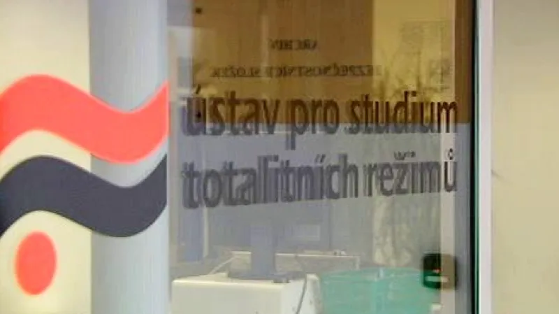 Ústav pro studium totalitních režimů