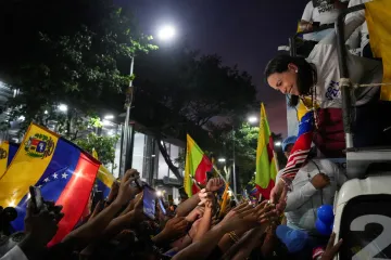 Maduro vyřadil opoziční kandidátku, přesto může přijít o moc nad Venezuelou