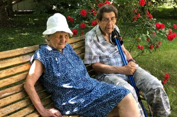 Tip z iVysílání: Jak se žije s Alzheimerem? Dokument sdílí zkušenost čtyř rodin