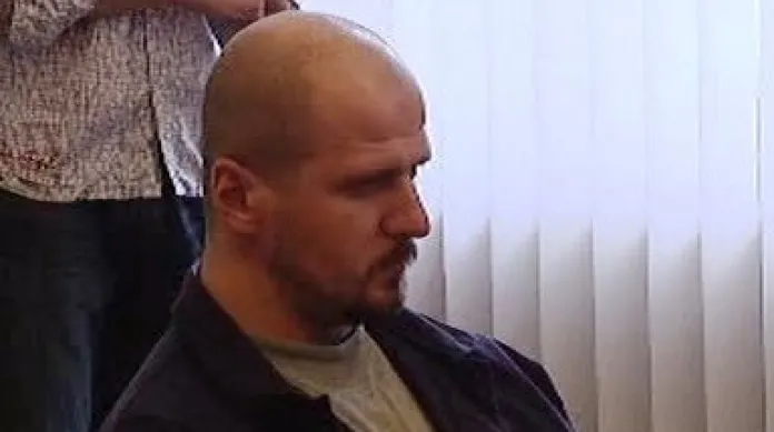 Člen Berdychova gangu Miroslav Smugala u soudu