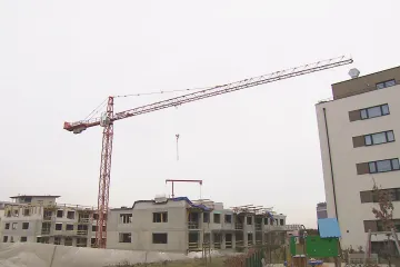 Stavební řízení se v Česku rekordně vleče. Zrychlit ho má jeden superúřad s jedním razítkem