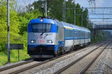 Po dvou měsících se znovu mění jízdní řády vlaků. Kraje zahájily škrty, nejvíce zatím dopadají na jih Čech