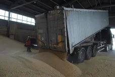 Slovensko sladí s EU restrikce dovozu ukrajinských produktů, Polsko svá omezení zrušilo