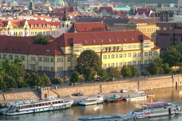 Magistrát chce od Prahy 1 převzít Nemocnici Na Františku. Má obavy o péči