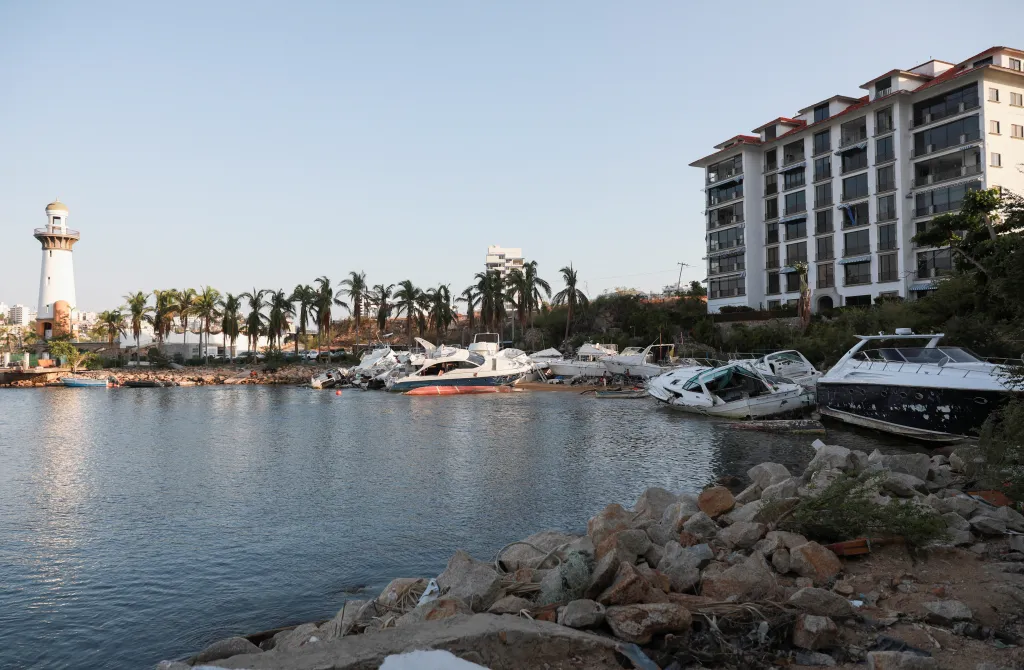 Hurikán Otis zasáhl pevninu poblíž Acapulca v říjnu 2023