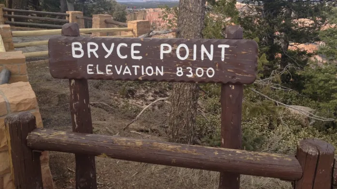 Výškové značení v Bryce Canyonu