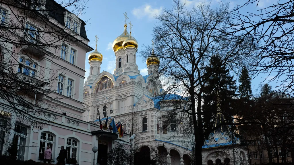 Pravoslavný chrám svatých Petra a Pavla v Karlových Varech