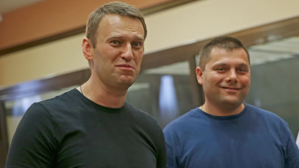 Alexej Navalnyj a Pjotr Oficerov