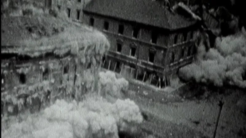 Demolice domů v Nuselském údolí