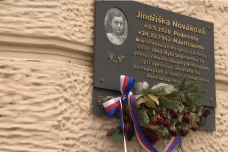 Praha 8 chce postavit pomník Jindřišce Novákové. Dívce, která po atentátu odvezla Kubišovo kolo