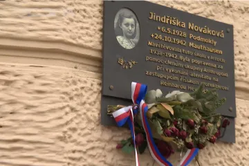 Praha 8 chce postavit pomník Jindřišce Novákové. Dívce, která po atentátu odvezla Kubišovo kolo