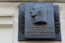 Před 200 lety se narodila Božena Němcová. Její tvorba i život udivují odborníky dodnes
