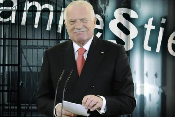 Klausova amnestie dál popuzuje. Piráti chtějí přezkum, STAN a Zelení brzdu