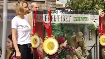 Protest před čínskou ambasádou
