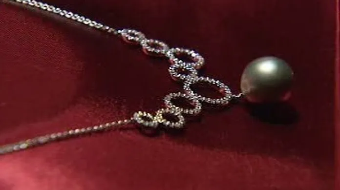 Diamantový náhrdelník s tahitskou perlou