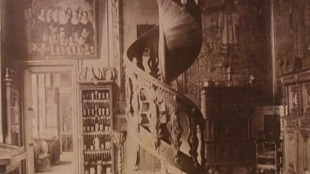 Dánské schodiště na historické fotografii