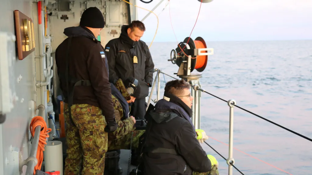 Estonské námořnictvo kontroluje podmořský plynovod