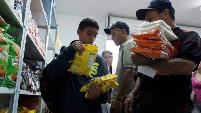Venezuelané si mohli nakoupit v Kolumbii