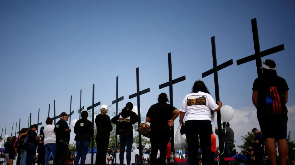 Pomník za oběti střelby z El Pasa z roku 2019