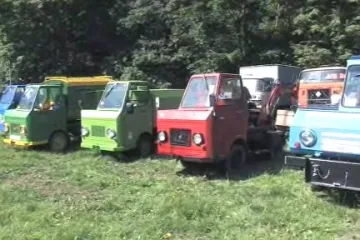 Sraz vozidel z bývalé NDR v Potštejně