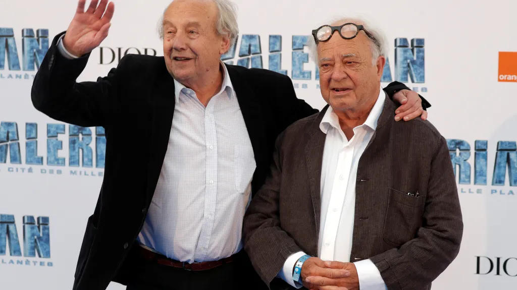 Jean-Claude Mézières (vlevo) na premiéře filmu Valerian a město tisíce planet
