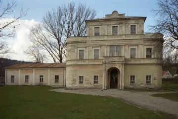 Stát chce zpět restituovaný majetek Czerninů. Má cenu půl miliardy, píše E15