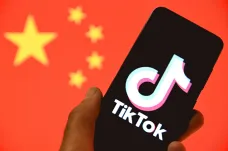TikTok má už skoro miliardu uživatelů, videa sdílí i některá světová média. České redakce zatím otálejí