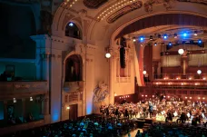 Letošní Pražské jaro se zaměří na soudobou hudbu. Nabídne vídeňské Klangsforum a inspiraci elektronickým ambientem 